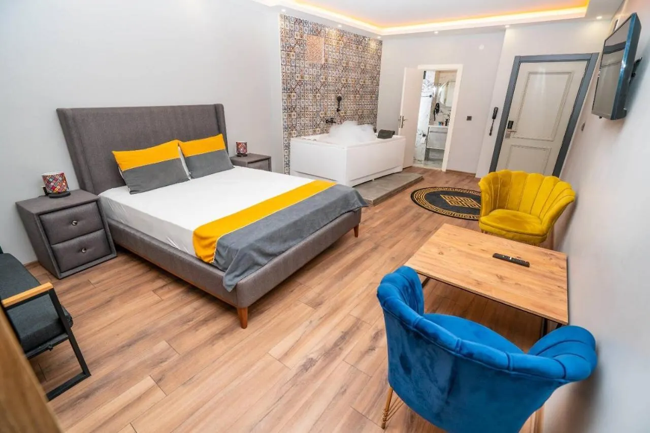 Comfort Inn Suites İstanbul