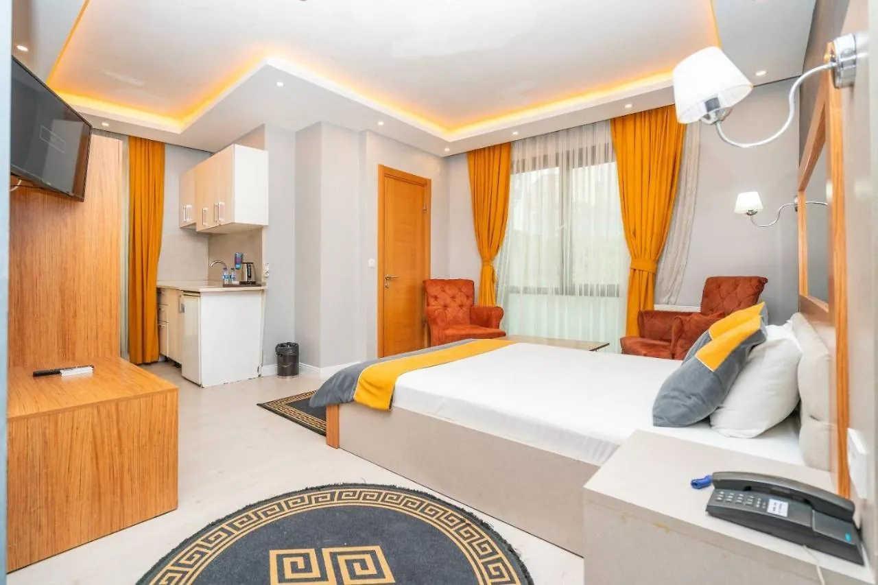 Comfort Inn Suites İstanbul 4*,  Türkiye