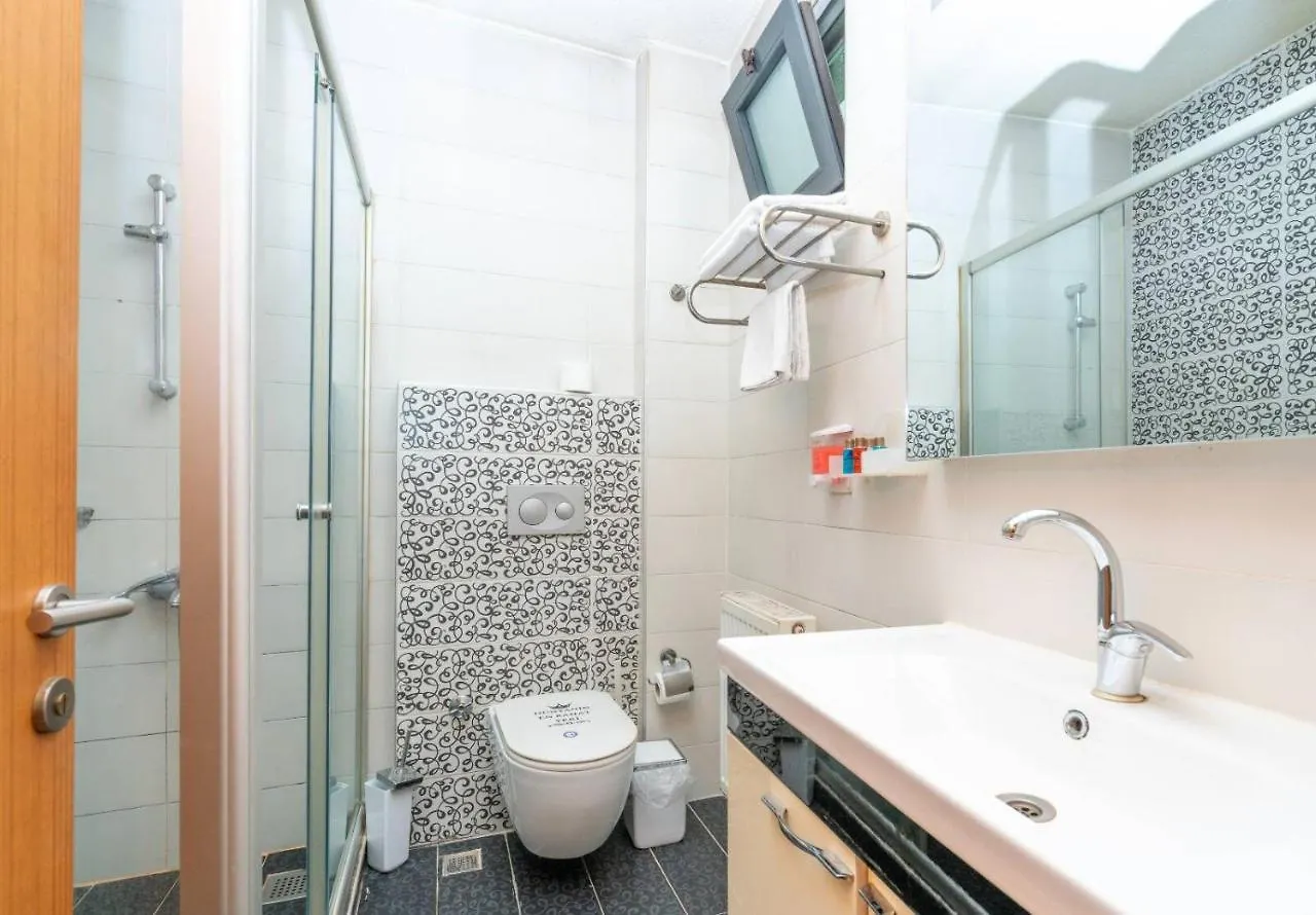 Comfort Inn Suites İstanbul Otel